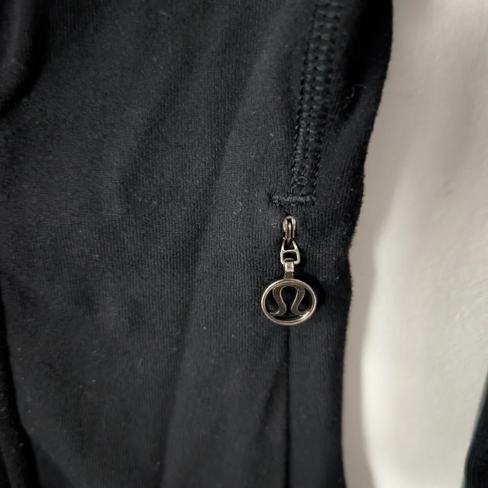 Lululemon Bhakti Yoga Jacket Black‎ Full Zip Size 9